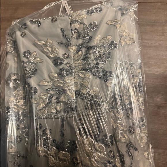 Mac Duggal
A-Line Gown - Picture 3 of 6